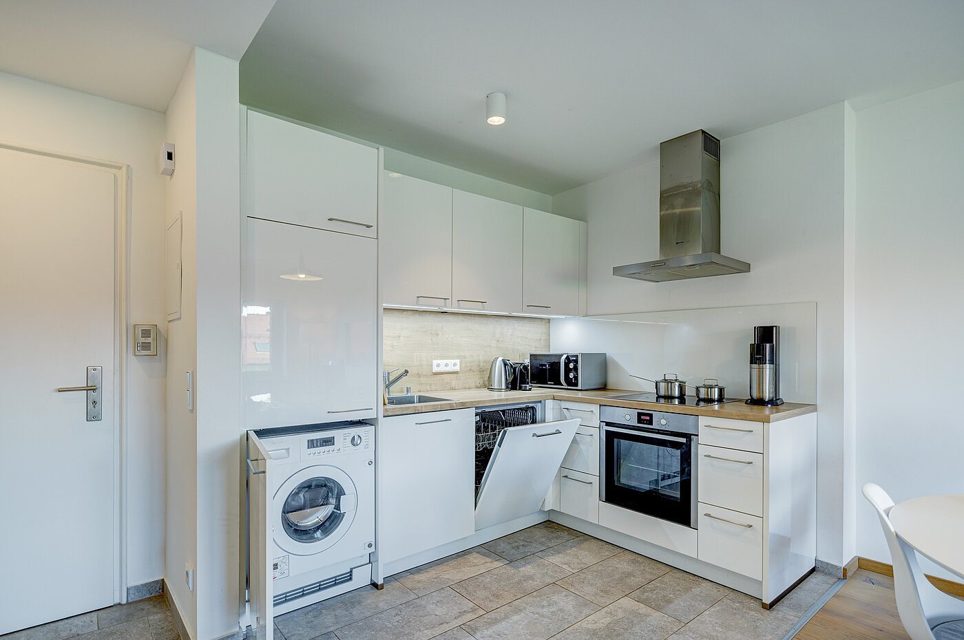 Apartment 部屋数 1 部屋 | München-Schwabing | 70198 | ...Waschtrockner