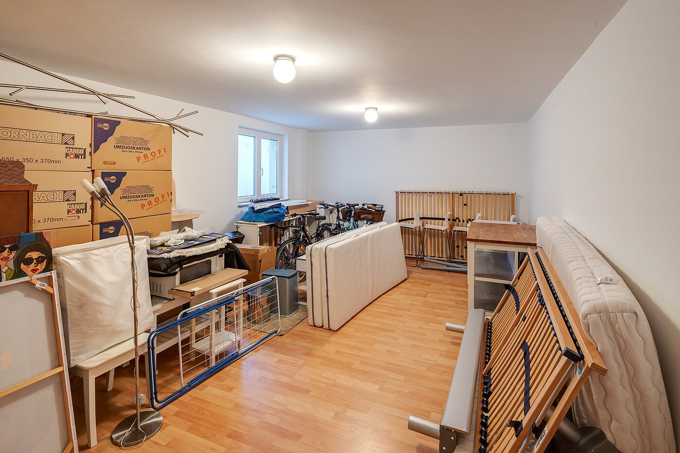 セミ・デタッチド・ハウス（一戸建てを二つに分けた家屋） 部屋数 6.5 部屋 | Unterschleißheim | 70122 | Weiterer großer Kellerraum