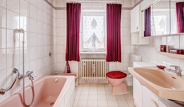一戸建て 部屋数 6 部屋 | Unterschleißheim | 2209ML7 | Tageslichtbad