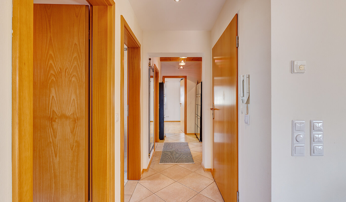 メゾネット・マンション（複数階にわたるマンション） 部屋数 3.5 部屋 | München-Trudering | 70391 | Flur