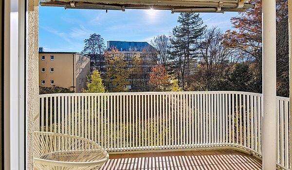 フラット 部屋数 3 部屋 | München-Bogenhausen | 70310 | Sonniger Südbalkon