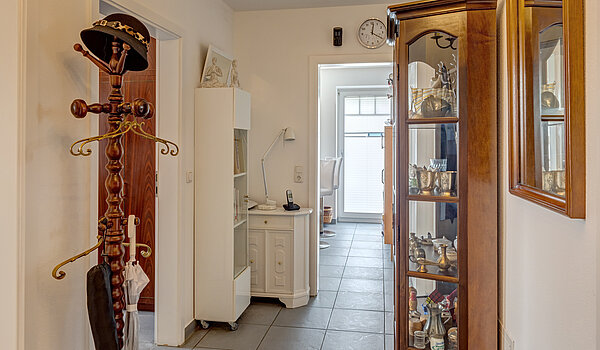 フラット 部屋数 3.5 部屋 | Bad Aibling | 70442 | Diele vom Eingang kommend
