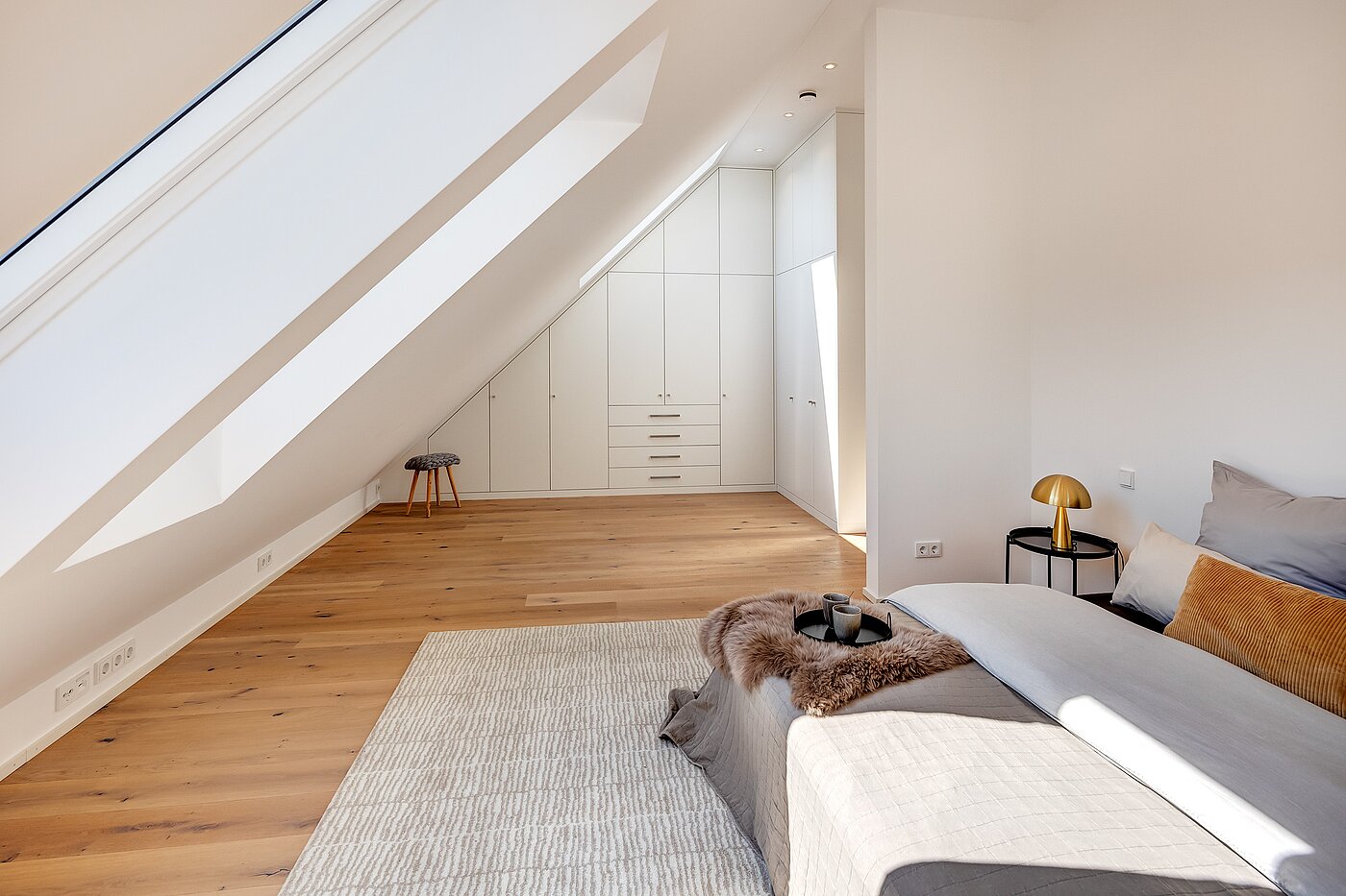 メゾネット・マンション（複数階にわたるマンション） 部屋数 4 部屋 | München-Obermenzing | 701553 | ...und hochwertigen Einbauschränken