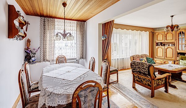 一戸建て 部屋数 6 部屋 | Unterschleißheim | 2209ML7 | Wohn- und Essbereich mit...