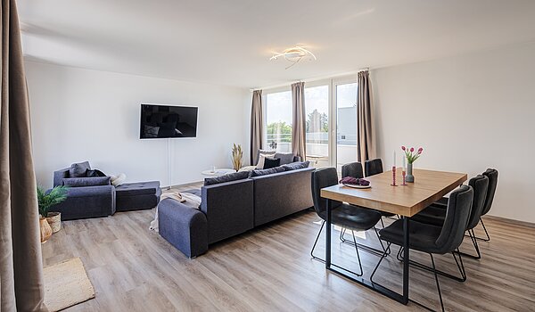 アティック・フラット（屋根裏） 部屋数 3.5 部屋 | München-Berg am Laim | 70451 | ...