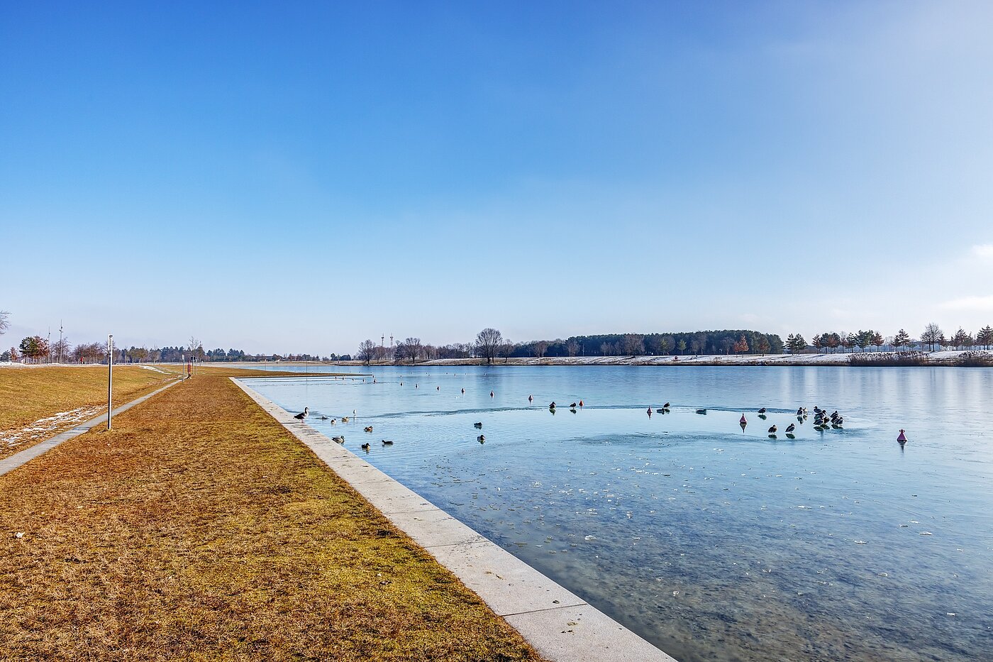 アティック・フラット（屋根裏） 部屋数 3 部屋 | München-Riem | 701701 | ...und im Winter