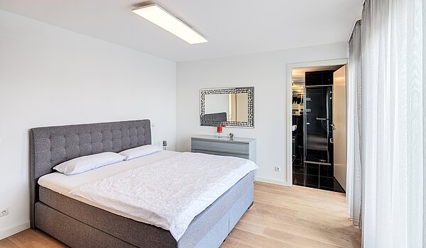 Penthouse 部屋数 3 部屋 | München-Riem | 70468 | Behaglich schlafen...