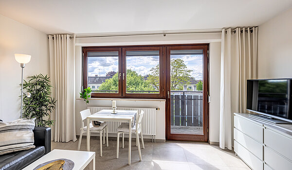 フラット 部屋数 1 部屋 | München-Milbertshofen | 704371 | Essen