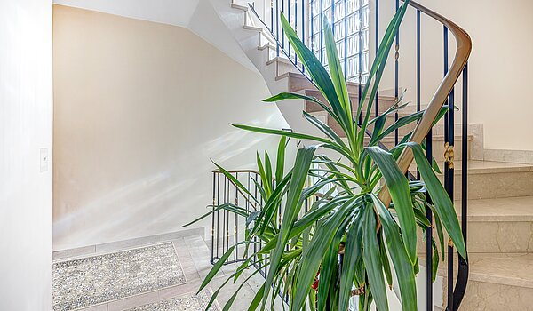 一戸建て 部屋数 6 部屋 | Unterschleißheim | 2209ML7 | Treppenaufgang
