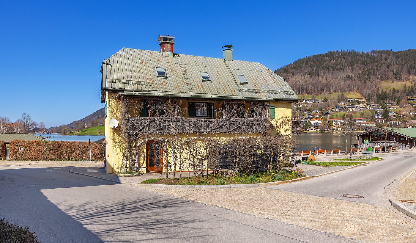 Mehrfamilienhaus 部屋数 11 部屋 | Rottach-Egern | 70215 | in zentraler Lage.