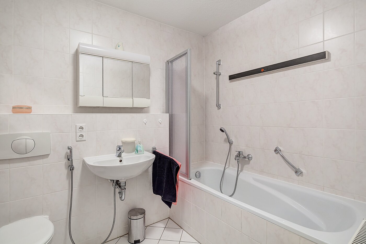 フラット 部屋数 2 部屋 | München-Pasing | 70141 | Badezimmer mit Wanne