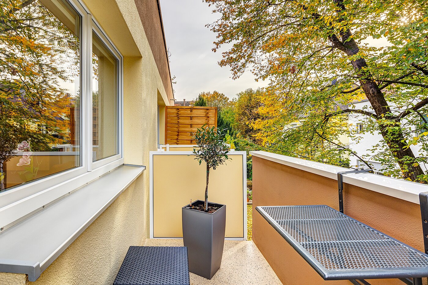Apartment 部屋数 1 部屋 | 70478 | Sonniger Balkon