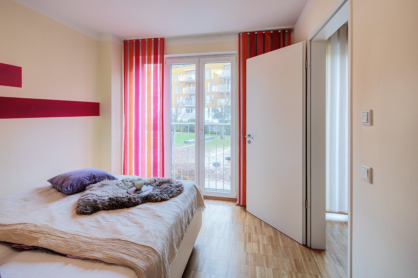 フラット 部屋数 2 部屋 | München-Schwabing | 703161 | Blick zum Fenster
