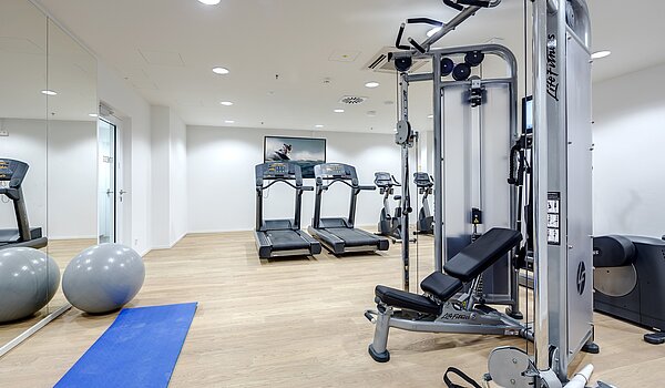 Apartment 部屋数 1.5 部屋 | München-Neuhausen | 703131 | Fitnessbereich
