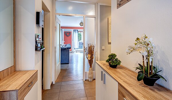 角のテラスハウス 部屋数 6 部屋 | Germering | 70033 | Diele mit Stellfläche