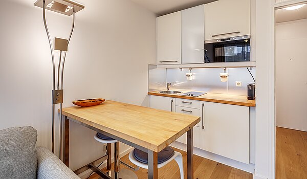 フラット 部屋数 1 部屋 | München-Schwabing | 70475 | ...mit Theke