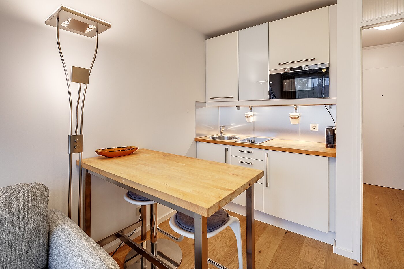 フラット 部屋数 1 部屋 | München-Schwabing | 70475 | ...mit Theke