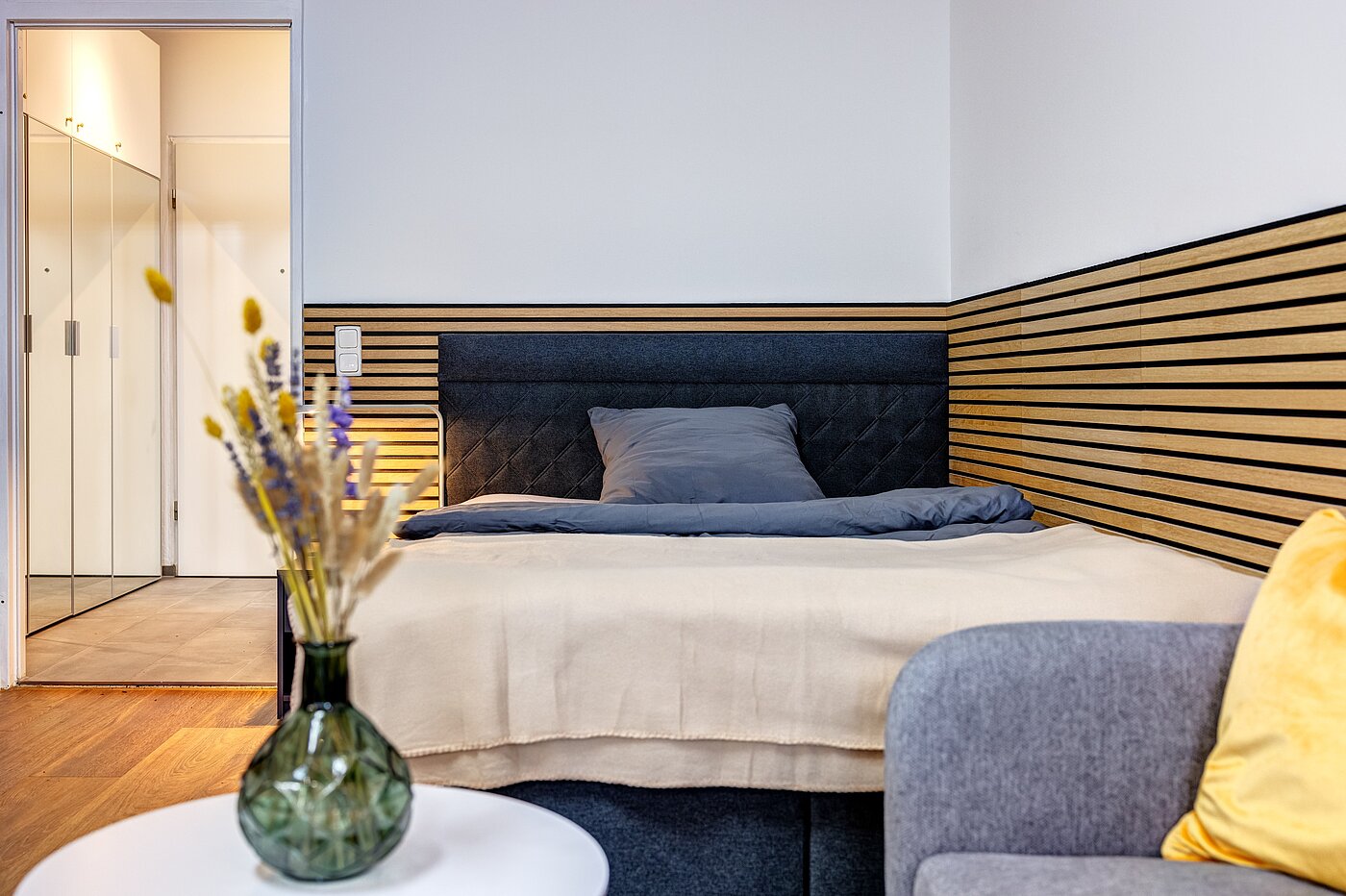 Apartment 部屋数 1 部屋 | München-Milbertshofen | 70183 | Gemütliches Bett