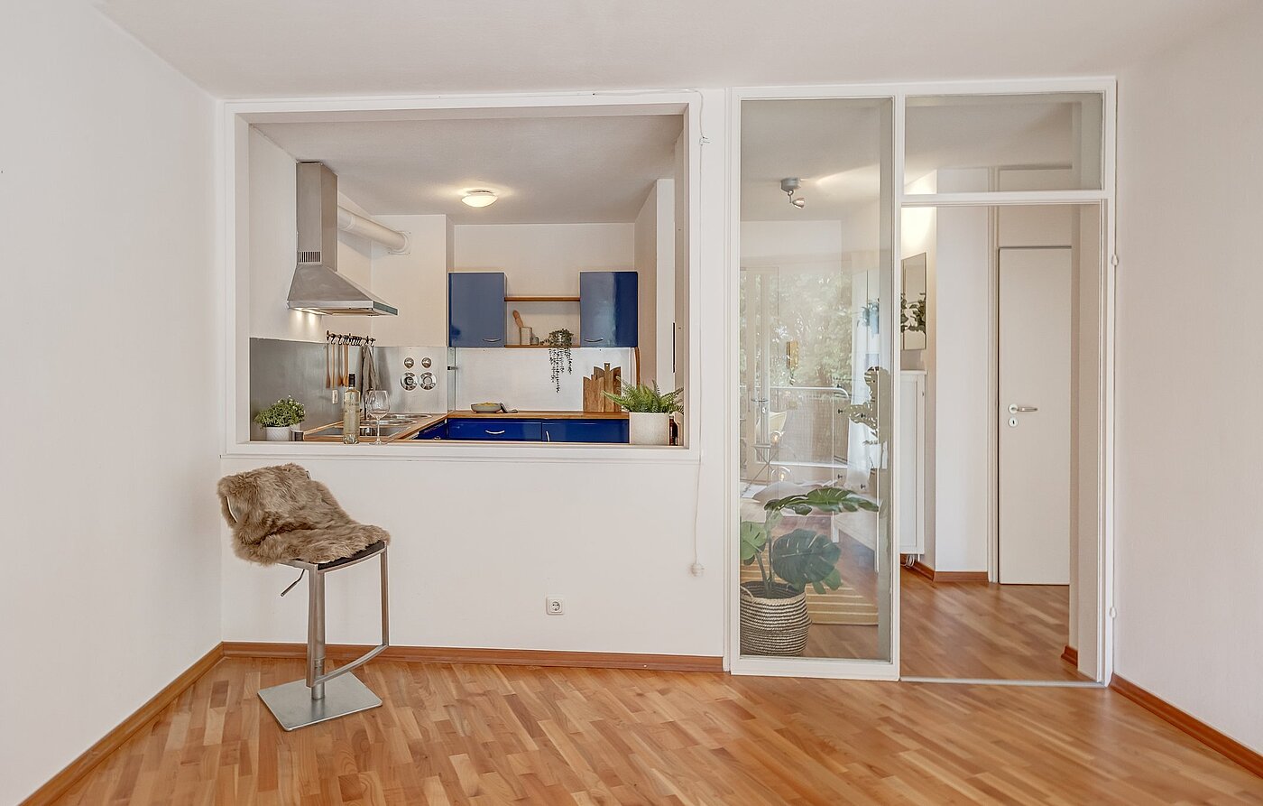 フラット 部屋数 2 部屋 | München-Schwabing | 2109ML3 | Blick zur Küche