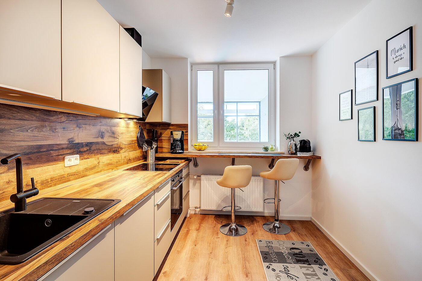 フラット 部屋数 3 部屋 | Unterhaching | 70421 | ...voll ausgestattet