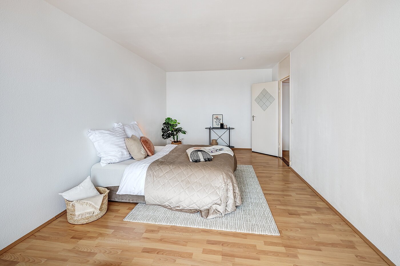 フラット 部屋数 1 部屋 | München-Solln | 2201ML92 | ...mit ausreichend Stellflächen