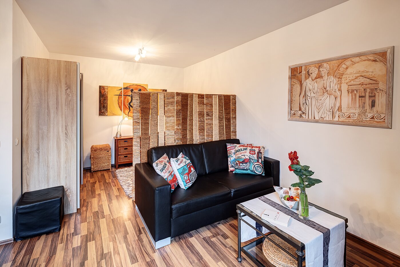 フラット 部屋数 1 部屋 | Karlsfeld | 70460 | Wohn- und Schlafbereich