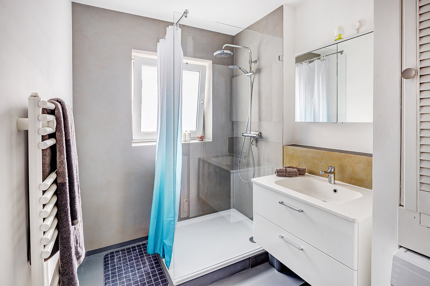 フラット 部屋数 3 部屋 | München-Schwabing | 70292 | Bad mit Fenster