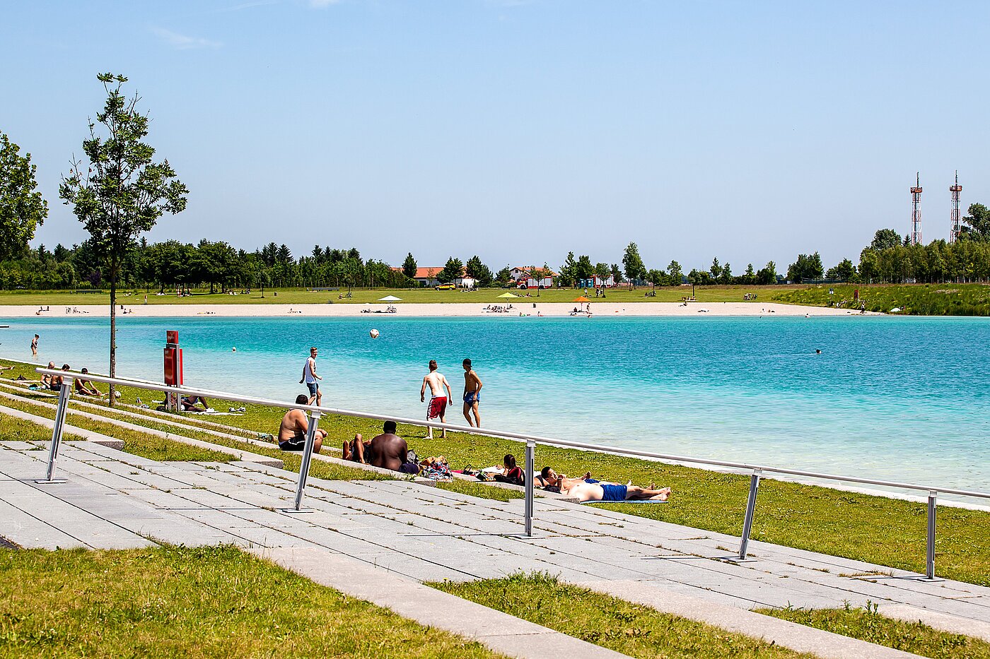 フラット 部屋数 2 部屋 | München-Riem | 2201ML1 | ...und im Sommer