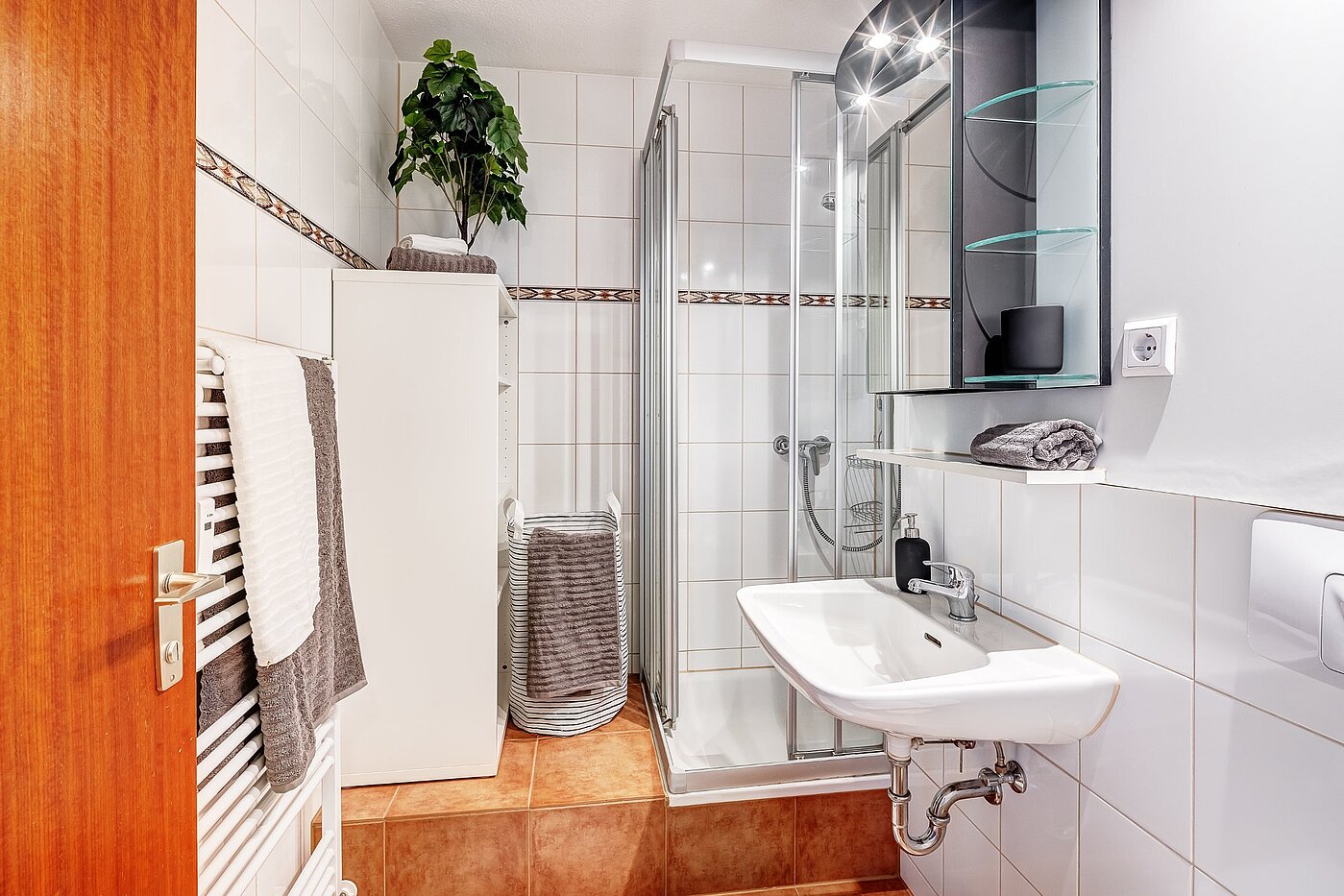 フラット 部屋数 1 部屋 | München-Laim | 2107ML8 | Bad mit Dusche...