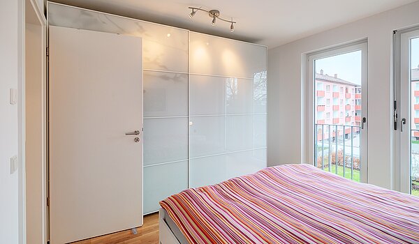フラット 部屋数 3 部屋 | München-Moosach | 70164 | ...mit großen Fensterfronten