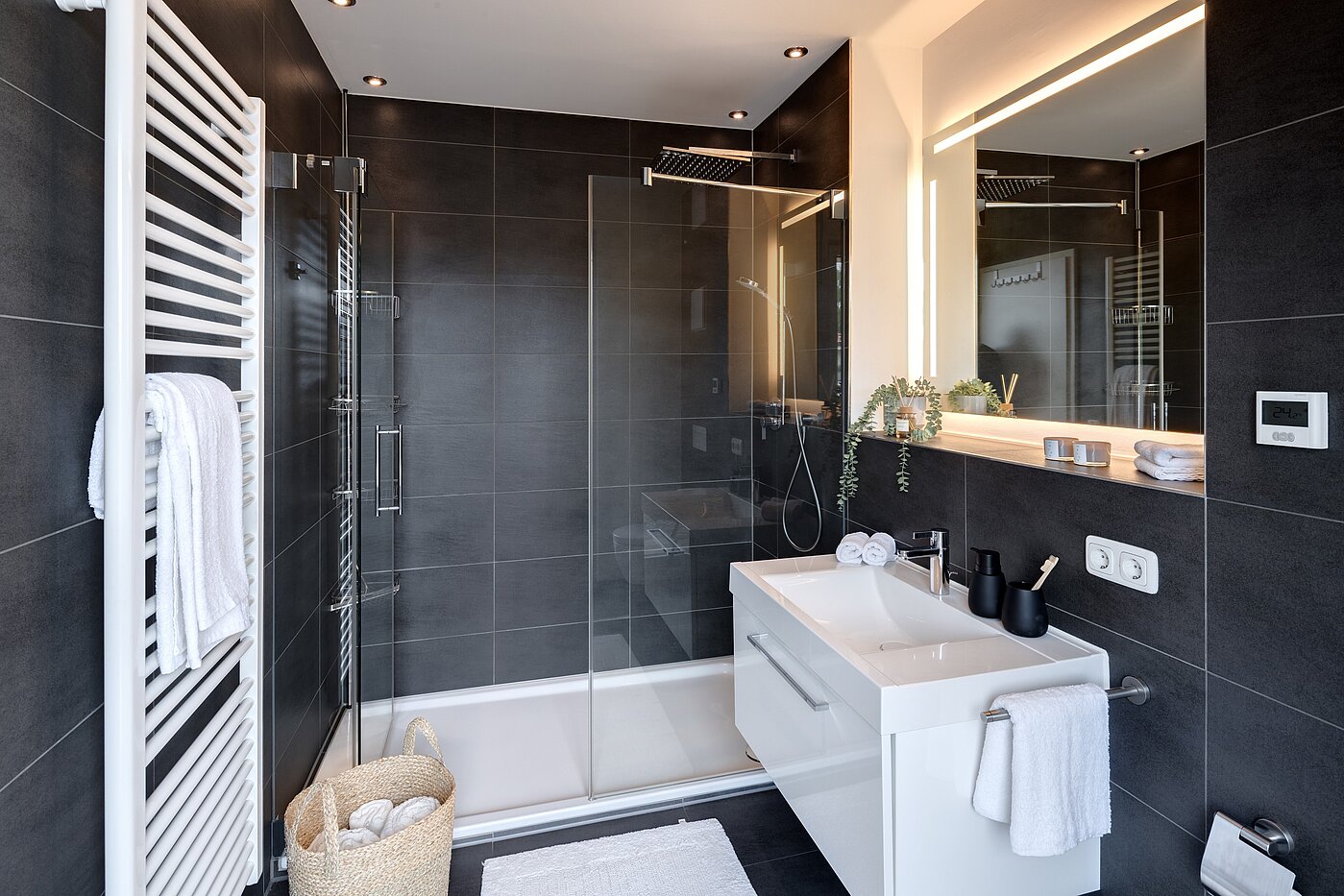 Penthouse 部屋数 3.5 部屋 | München-Oberföhring | 70237 | En Suite Duschbad...