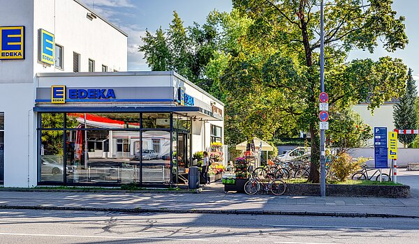メゾネット・マンション（複数階にわたるマンション） 部屋数 4 部屋 | München-Obermenzing | 701553 | ... in fußläufiger Entfernung