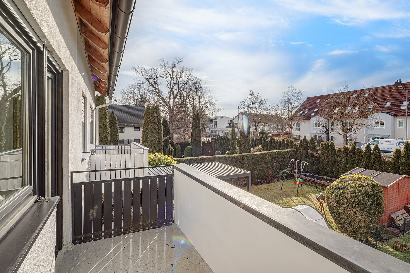 センターハウス 部屋数 5 部屋 | Unterschleißheim | 70187 | ... und Zugang zum Balkon...