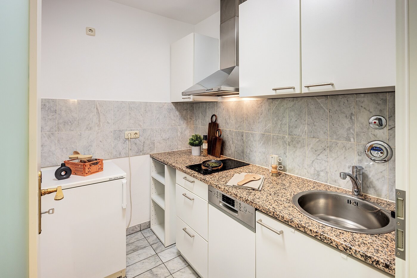フラット 部屋数 1 部屋 | München-Schwabing | 70249 | ...Küche mit...