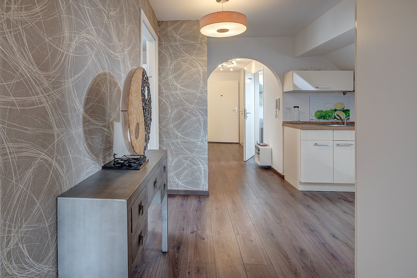 アティック・フラット（屋根裏） 部屋数 3 部屋 | München-Hasenbergl | 1803ML5 | Diele