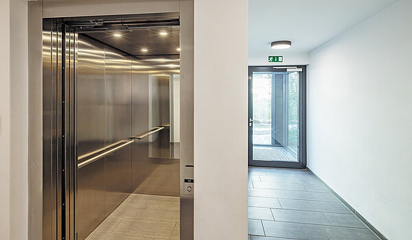 Penthouse 部屋数 2 部屋 | München-Bogenhausen | 70385 | ...Aufzug