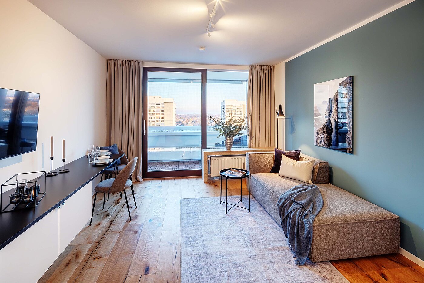 フラット 部屋数 1 部屋 | München-Bogenhausen | 70457 | Zugang zur Loggia