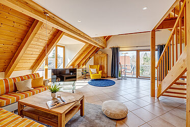 Trudering：間取りが完璧でバルコニー付きの3.5部屋メゾネット式屋根裏部屋 - 空室