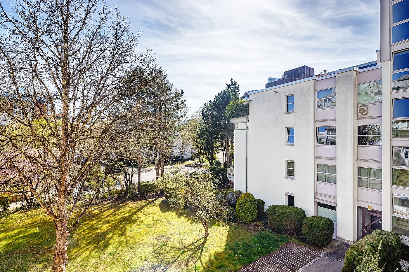 フラット 部屋数 1.5 部屋 | München-Bogenhausen | 2203ML2 | ...begrünten Innenhof