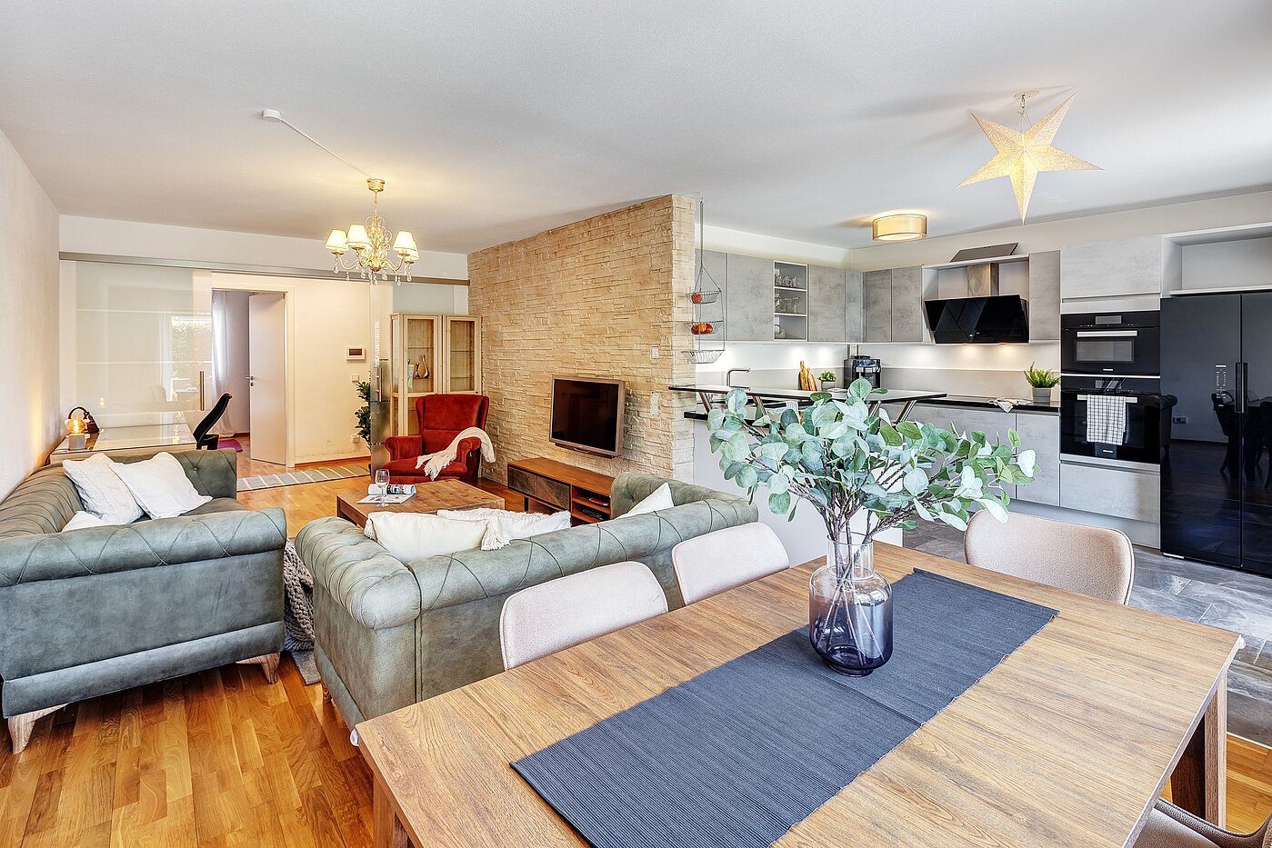 フラット 部屋数 3 部屋 | Wolfratshausen | 2208ML1 | ...Essbereich und...