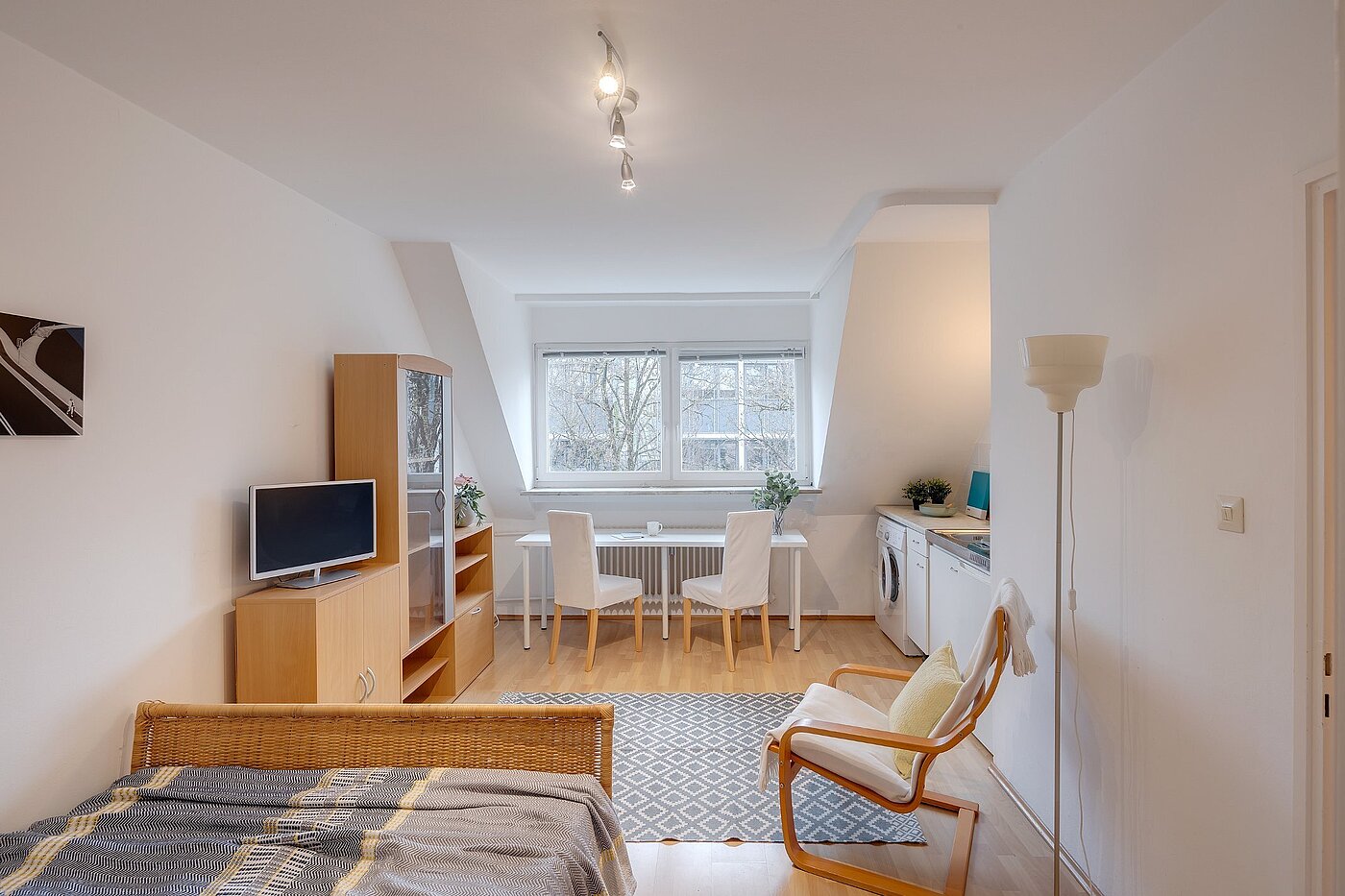 フラット 部屋数 1 部屋 | München-Bogenhausen | 2012ML2 | auch die kl. Küche hat Platz