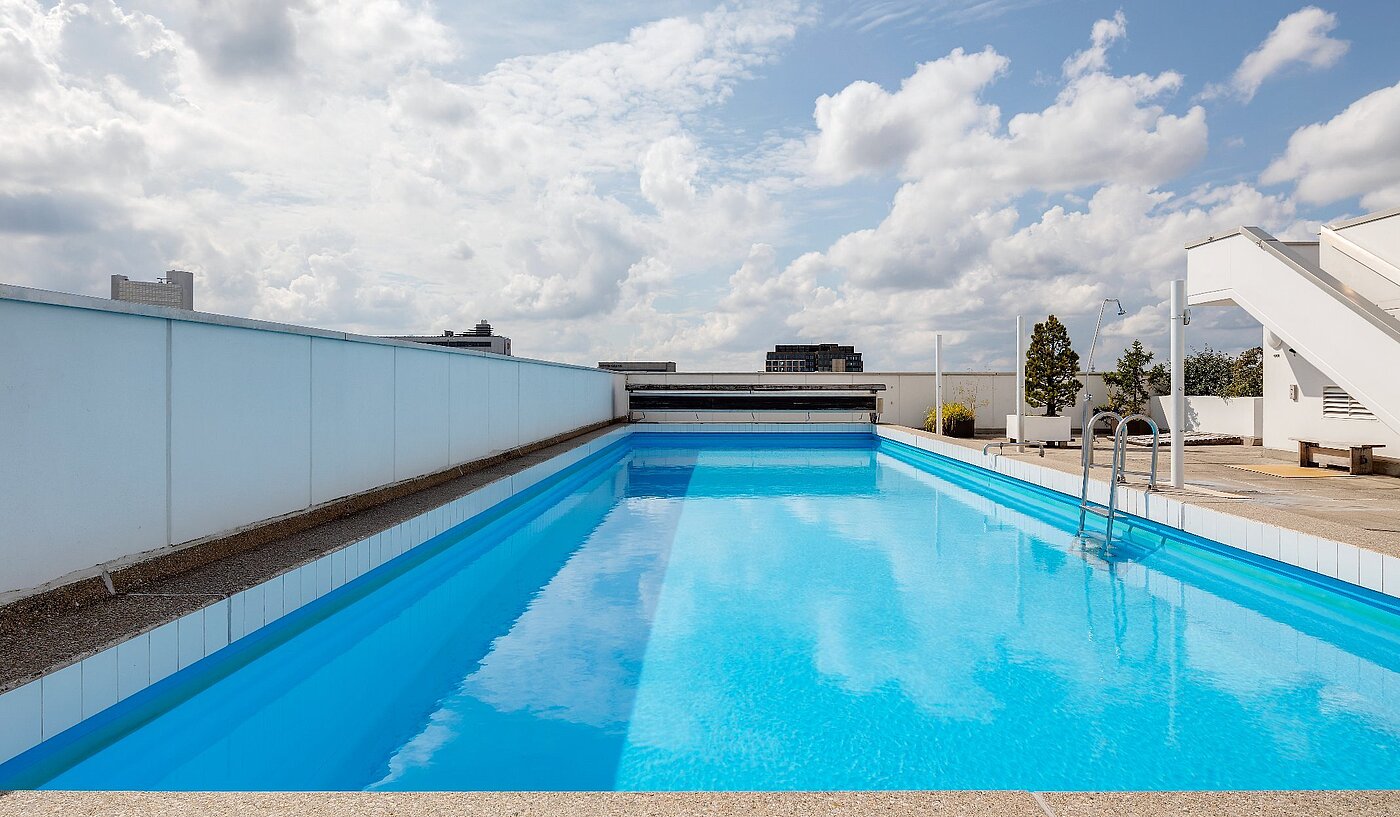 フラット 部屋数 1 部屋 | München-Bogenhausen | 2103ML6 | Lädt zum Schwimmen...