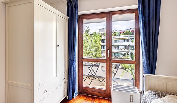 フラット 部屋数 3 部屋 | München-Schwabing | 2202ML12 | ...und Zugang zum Balkon