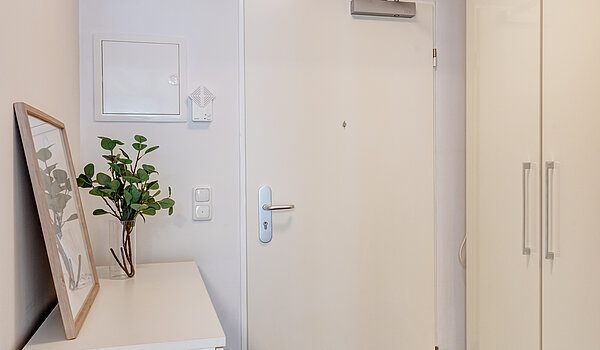 フラット 部屋数 1 部屋 | München-Ramersdorf | 70416 | Flur Richtung Eingang