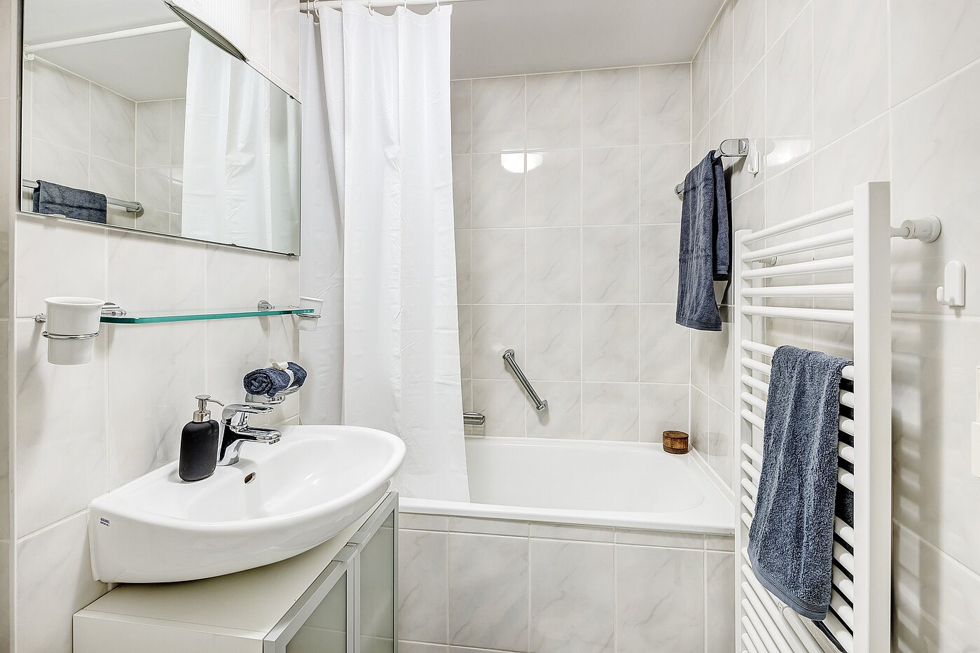 フラット 部屋数 1.5 部屋 | München-Schwabing | 2205ML81 | Bad mit Wanne...