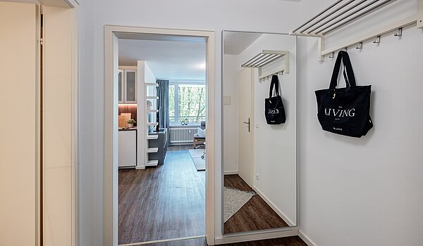 フラット 部屋数 2 部屋 | München-Bogenhausen | 70142 | Diele mit Stauraum