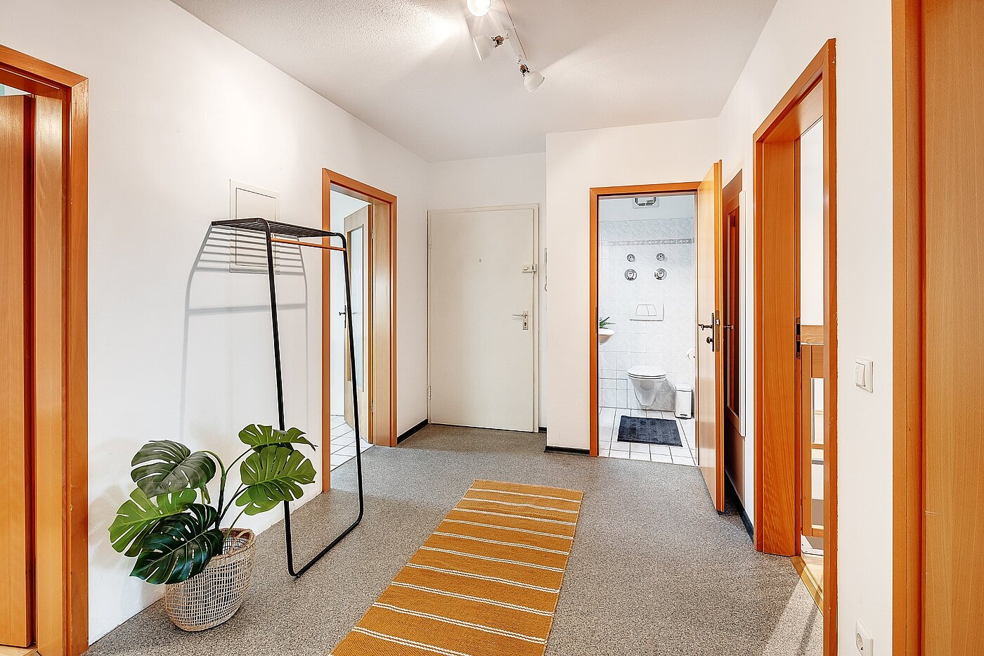 フラット 部屋数 3 部屋 | München-Hasenbergl | 2105ML10 | großzügige Diele