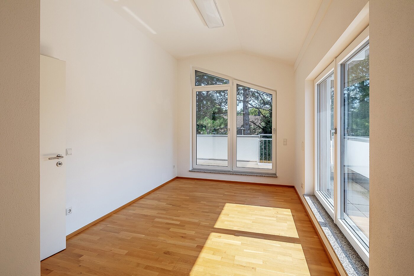 セミ・デタッチド・ハウス（一戸建てを二つに分けた家屋） 部屋数 6 部屋 | München-Pasing | 2007ML5 | Gäste- oder Kinderzimmer...