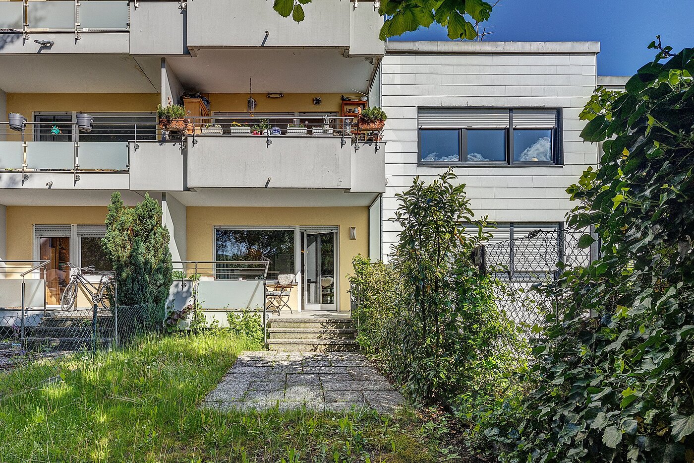 フラット 部屋数 1 部屋 | München-Freimann | 2105ML4 | Blick vom Garten aus