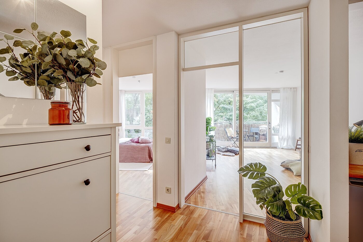 フラット 部屋数 2 部屋 | München-Schwabing | 2109ML3 | Blick vom Eingangsbereich